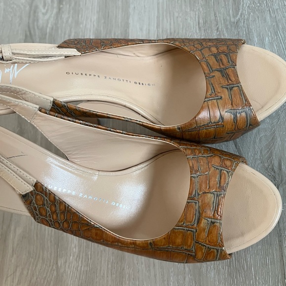 Zanotti sandals size 7 - Picture 6 of 7